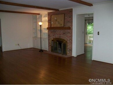 Living Room door to kitchen