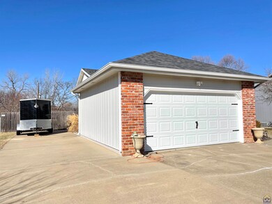 4000 SW 43rd St, Topeka, KS 66610 - photo 2