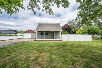 702 Pittview Ave, Central Point, OR 97502 - photo 5