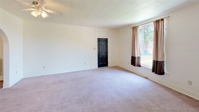339 W Adams Ave, McAlester, OK 74501 - photo 6