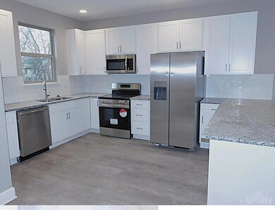 381 Cityscape West Dr, Cincinnati, OH 45205 - photo 2