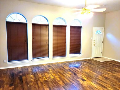 508 Valleyridge Ct, Decatur, TX 76234 - photo 3