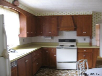 163 S Kingsboro Ave, Gloversville, NY 12078 - photo 7