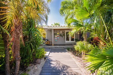 1410 Laird-04