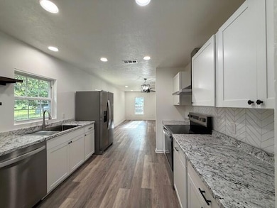 1585 Lake Vernon Rd, Leesville, LA 71446 - photo 7