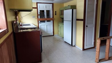 346 Vt Route 8, Readsboro, VT 05350 - photo 7