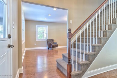 32 Jubilee Cir, Matawan, NJ 07747 - photo 4