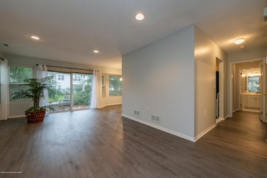 03_301SunshineCircle_2004_HiRes