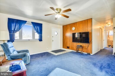 8909 Robin Place, Laurel, MD 20708 - photo 4