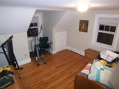 233 N Fenner Ave, Middletown, RI 02842 - photo 5