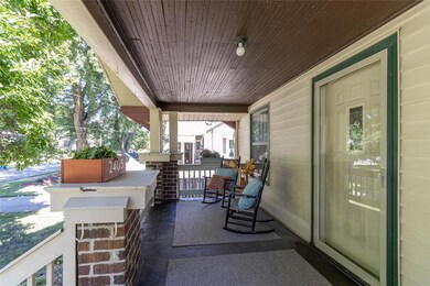 2405 46th St, Des Moines, IA 50310 - photo 3