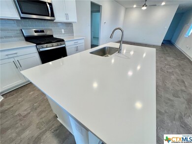 224 Blue Oak Blvd, San Marcos, TX 78666 - photo 7