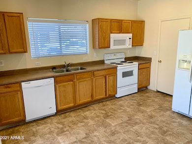 3471 S Conestoga Rd, Apache Junction, AZ 85119 - photo 5