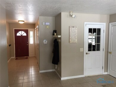 Clean and Welcoming entrance. Two spacious closets