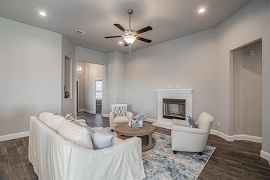 1465 Lakeview Dr, Azle, TX 76020 - photo 4