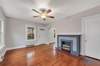 3633 Sherbrooke Rd, Toledo, OH 43613 - photo 2