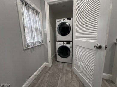 109 Arlington Blvd unit 1, North Arlington, NJ 07031 - photo 4