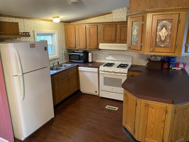 34 Emile Dr, Allenstown, NH 03275 - photo 3