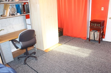 87-10 204th St unit A-62, Hollis, NY 11423 - photo 7