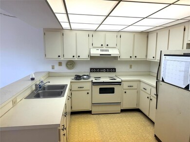 425 30th Ave W unit C204, Bradenton, FL 34205 - photo 5