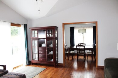 1647 N Crest View Dr, La Porte, IN 46350 - photo 5