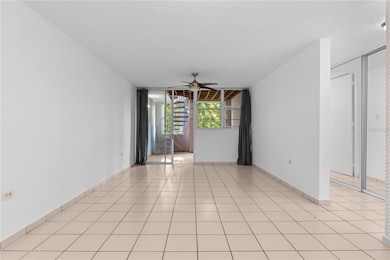 Portales de Escorial unit 6402, Carolina, PR 00987 - photo 4