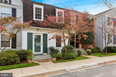 3524 Hamlet Place, Chevy Chase, MD 20815 - photo 3