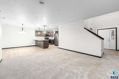 5507 W Liberator Cir, Buffalo Ridge, SD 57107 - photo 5