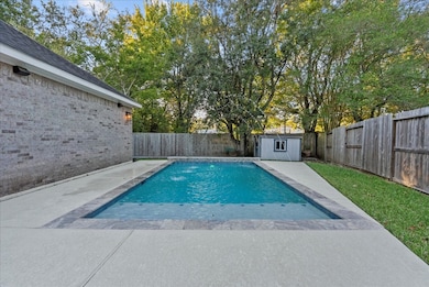 Great pool to cool off in!