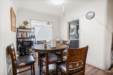 717 W Kern Ave, Tulare, CA 93274 - photo 7