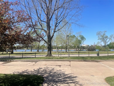 1531 Riverside Dr unit 1531, Tulsa, OK 74119 - photo 4