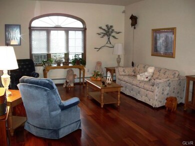 4966 Abbey Rd, Coplay, PA 18037 - photo 7