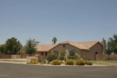 4902 W Misty Willow Ln, Glendale, AZ 85310 - photo 2