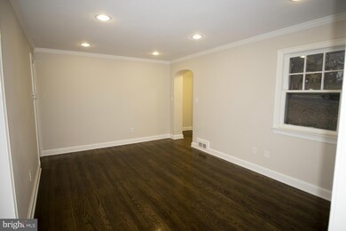 6804 Belford Dr, Takoma Park, MD 20912 - photo 2