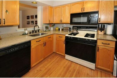 110 Carlton Ct, Harleysville, PA 19438 - photo 2