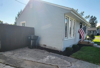 940 Fairway St, South Bend, IN 46619 - photo 3