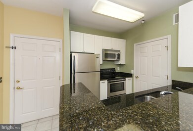 The Gates Of McLean unit 5209, McLean, VA 22102 - photo 7