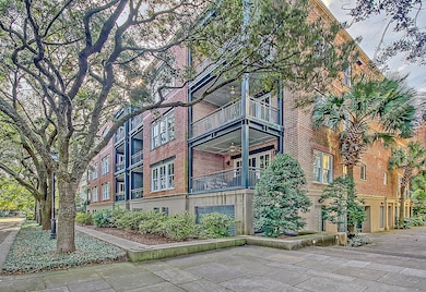 36 Prioleau St unit F, Charleston, SC 29401 - photo 2