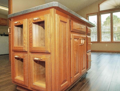 205 Island View Dr, Waverly, IA 50677 - photo 5