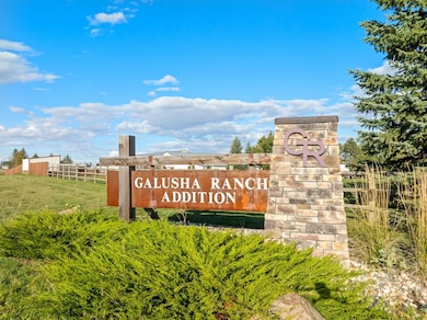 4912 24th St SE, Minot, ND 58701 - photo 2