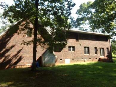 1809 Spoons Chapel Church Rd, Asheboro, NC 27205 - photo 4