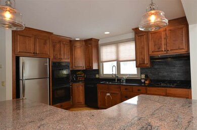 477 Little River Farm Rd, Stowe, VT 05672 - photo 4