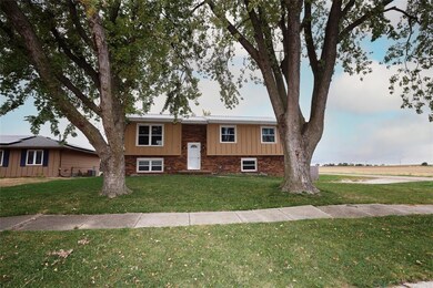 1102 31st St, Perry, IA 50220 - photo 2