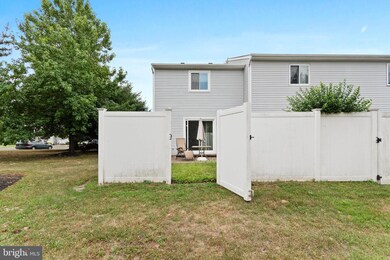 208 Yorktown Blvd unit 208, Hammonton, NJ 08037 - photo 2