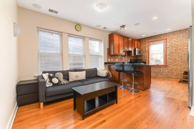 6254 N Richmond St unit 2S, Chicago, IL 60659 - photo 4