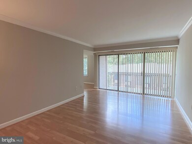 3115 Buccaneer Ct unit 201, Fairfax, VA 22031 - photo 4