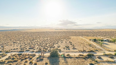 E10 Stw Vic Ave unit 93, Lancaster, CA 93536 - photo 3