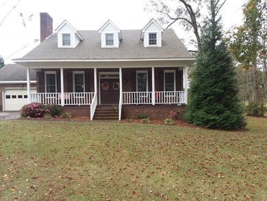 1221 W T Ross Rd, Williamston, NC 27892 - photo 2