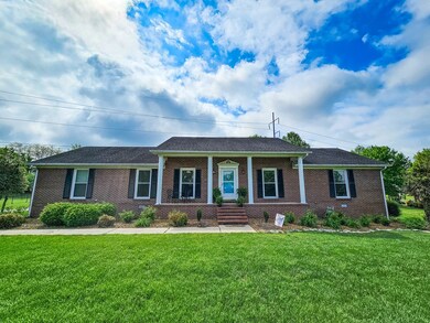 102 Megan Cir, Shelbyville, TN 37160 - photo 2