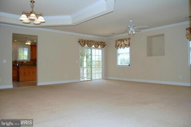 13839 Gullane Dr unit 85, Woodbridge, VA 22191 - photo 3
